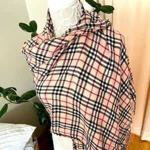 2 Wraps Floral and Burberry pattern